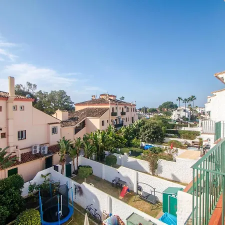 7c Linsay Estepona